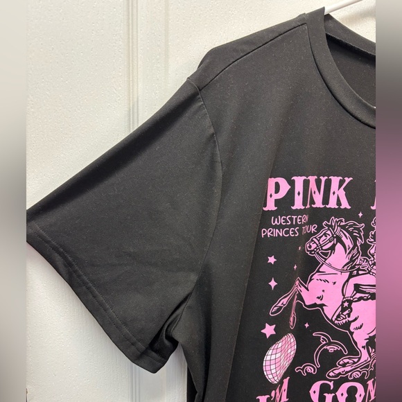 Ladies Size XL Pink Pony Club Graphic Tee “I’m Gonna Keep On Dancing” - Picture 3 of 3